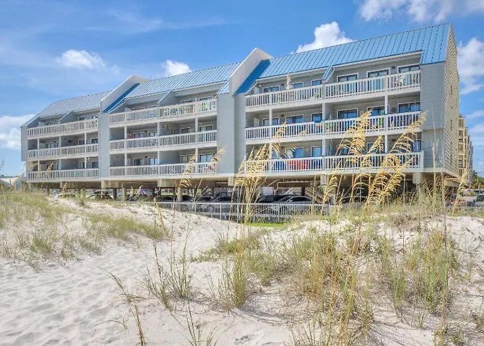 Getaway! 2br | Pool | Walk To | Pet Friendly